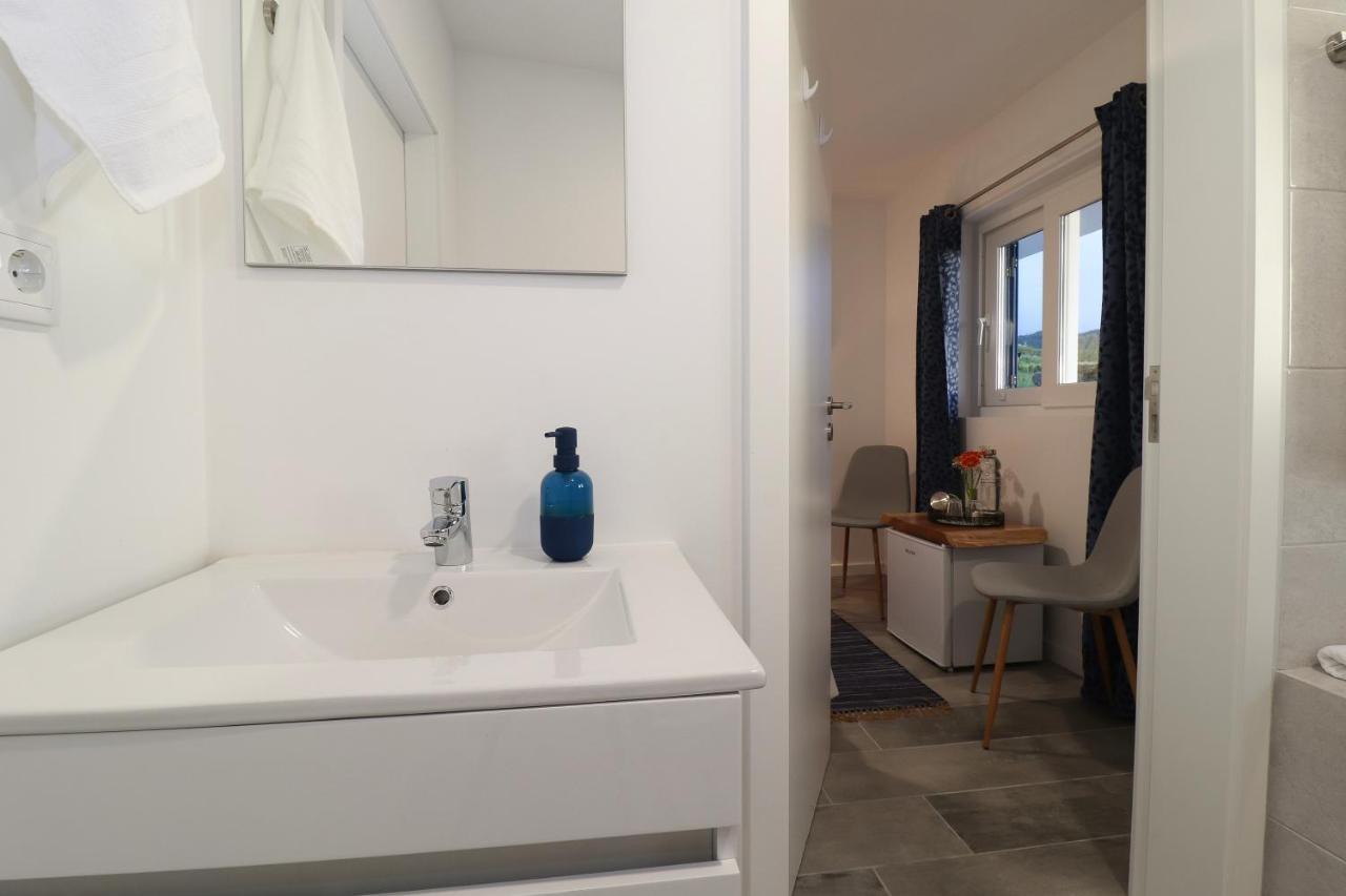 Bed and Breakfast Casa Baleia A Vista Algarvia Екстер'єр фото